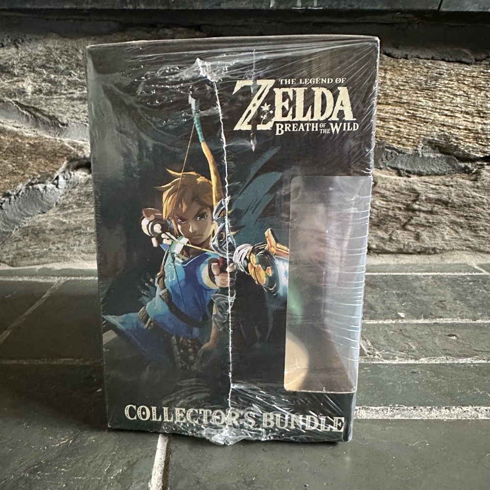 The legend of Zelda Breath of the Wild Collectors Bundle